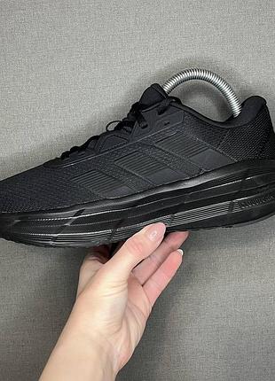 Кроссовки adidas 40,5 р