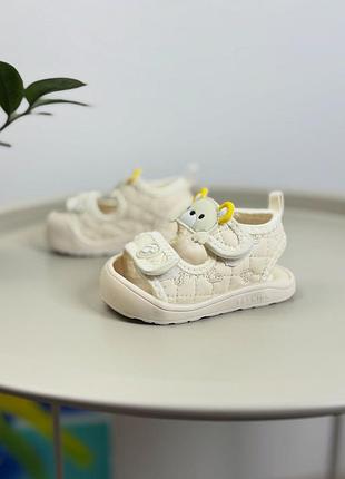 Детские босоножки белые 1556