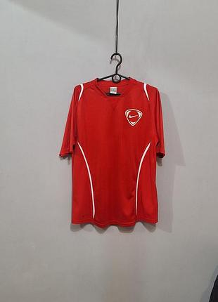 Винтажная красная футболка 00х nike dry-fit tn 00