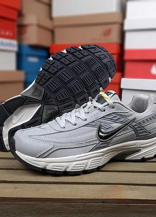 Кросівки nike initiator