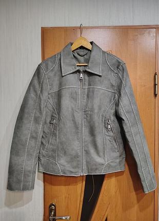 Курточка от zara
