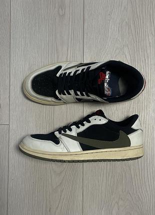 Кросівки "nike air jordan 1 low travis scott olive"  44 розмір