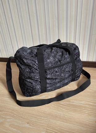 Стильна жіноча спортивна дорожня сумка newfeel від decathlon, франція, 35 l.