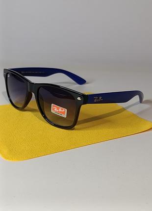 Wayfarer style