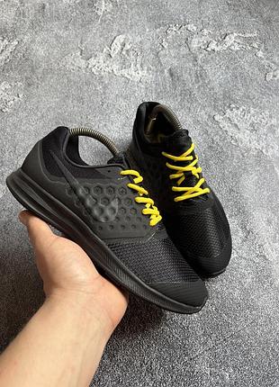 Чорні кросівки унісекс nike downshifter 7 розмір 38.5