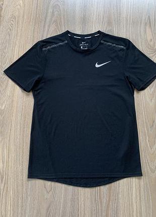 Мужская спортивная беговая футболка с рефлекторами nike running