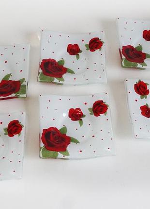 Блюдца тарілочки