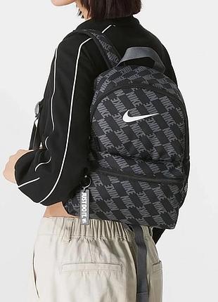 Детский рюкзак nike brasilia jdi older kids mini. женский маленький рюкзак для города. рюкзак найк для ребенка