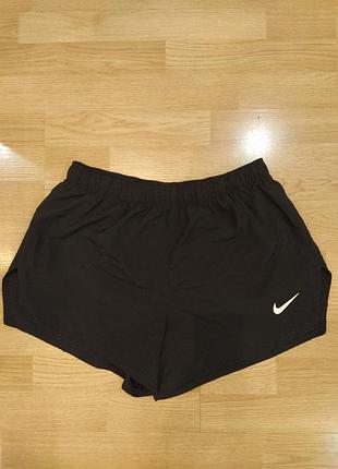 Спортивные шорты женские, оригинал, 
nike, size l
