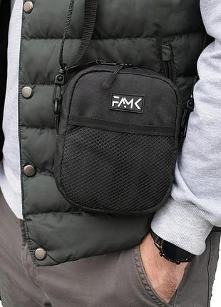 Черная сумка через плечо famk. мужская барсетка молодежная. модный мессенджер женский