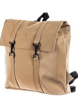Квадратный рюкзак деловой мужской rains msn bag mini. бежевый портфель для документов а4.