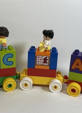 Lego duplo потяг з літерами