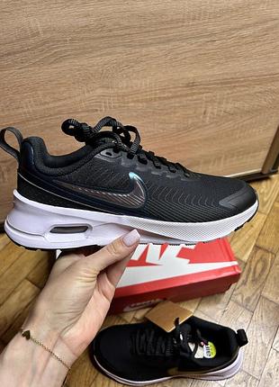 Жіночі кросівки nike