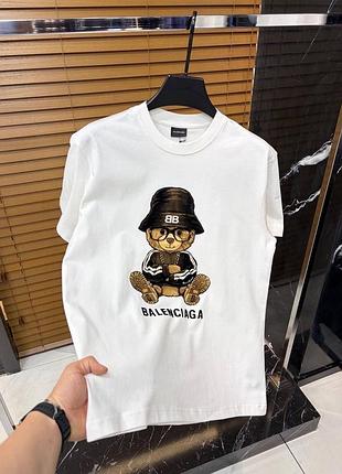 Брендова футболка
