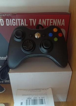 Проводной геймпад для xbox 360 / pc (черный)