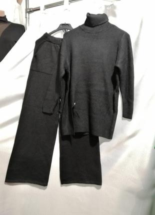 Мягкий нежный вязаный костюм кюлотами нежнятина