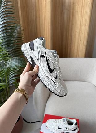 Кросівки nike air zoom vomero 20 white black