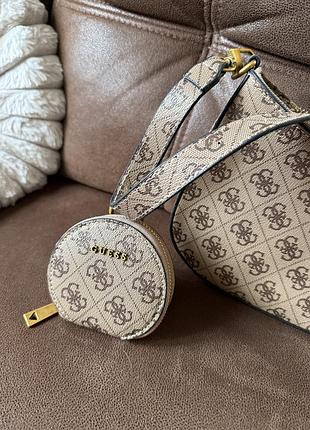 Продам сумочку guess 2