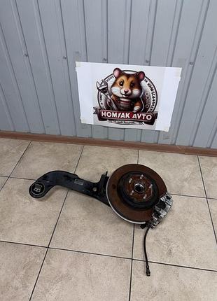 Цапфа ступіца супорт задня права ford escape mk4 20-24 awd lx6z5a968q lx6z1104a lx61-2d250-bnc