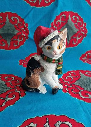 Декоративная коллекционная фигурка трехцветной кошки