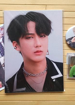 Набор чан бин stray kids зошит значок брелок 23365