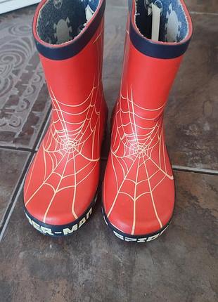Детские резиновые сапоги красного цвета с дизайном spider-man
