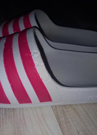 Шлепки adidas 5