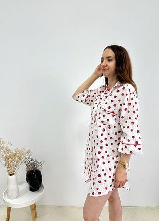 Стильная муслиновая рубашка на пуговицах&nbsp;на рукав 3/4 в принт клубнички