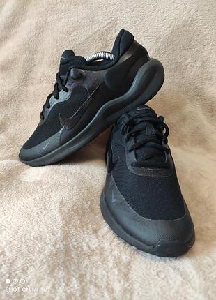 Женские кроссовки nike