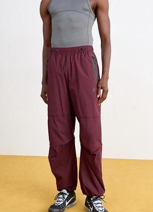 Штани nike sportswear tech woven