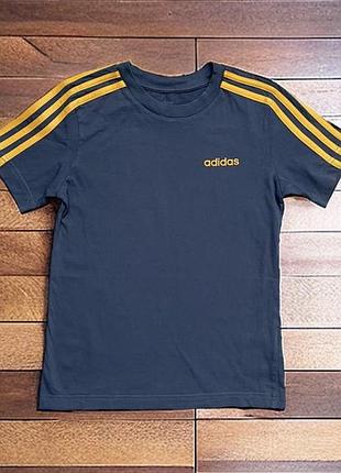 Футболка adidas на хлопчика