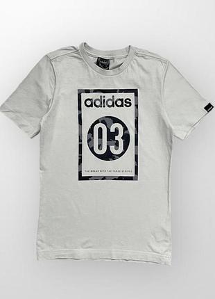 Оригінальна футболка adidas на хлопчика