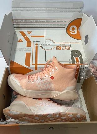 Кросівки deckers x lab