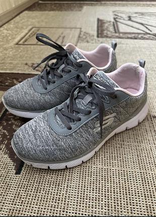 Skechers кросівки жіночі
