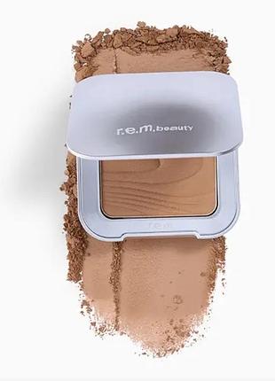 R.e.m. beauty
hypernova satin matte bronzer,blazed