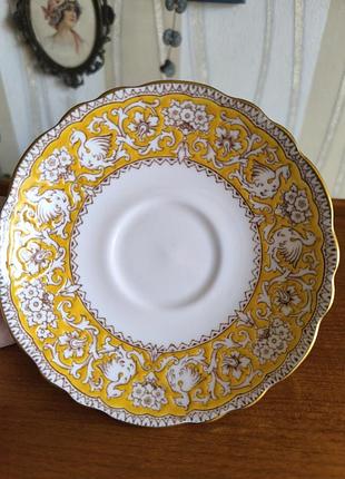 Блюдце от легендарной мануфактуры crown staffordshire