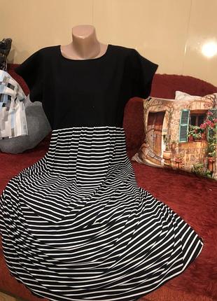Нове жіноче трикотажне плаття