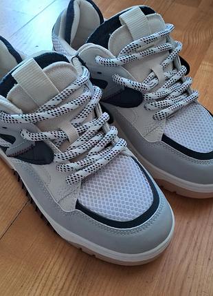 Кроссовки zara 3
