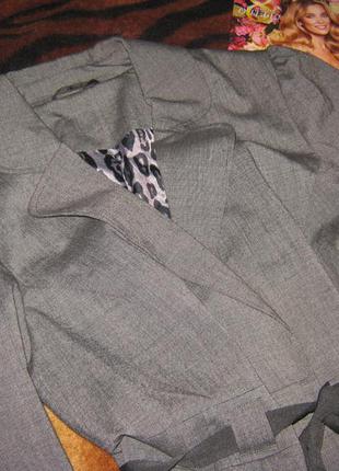 Стильный серый пиджак с пояском и красивыми плечами/укороченный рукав5 фото