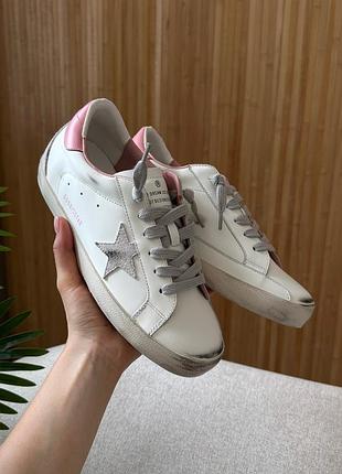 Жіночі кросівки golden goose super-star with gray suede star and pink leather heel tab шкіряні кеди