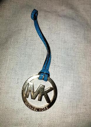 Брелок от сумки michael kors.