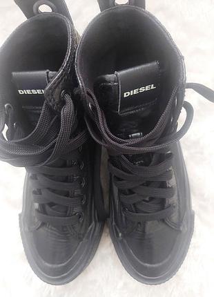 Жіночі кеди 36 р чорні diesel