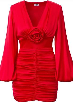 Красное вечернее платье foxxygene zara h&m