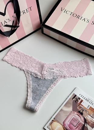 Котонові трусики стрінги з мереживом victoria’s secret