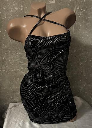 Сукня плаття міні приталена на бретельках чорна вечірня коротка з відкритою спиною з принтом гранж гот готика