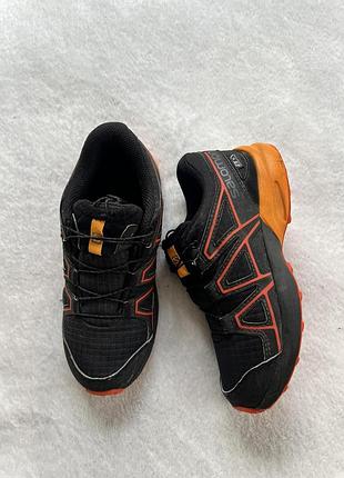 Кроссовки фирмы salomon 33 размера по стельке 21,5 см.