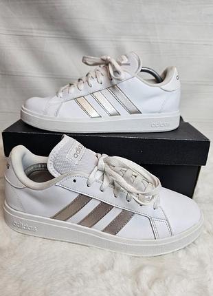 Кроссовки adidas 40.5 размер