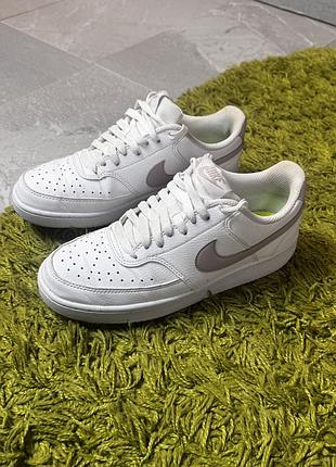 Жіночі кросівки nike court vision low білі, найк кросовки 39 р