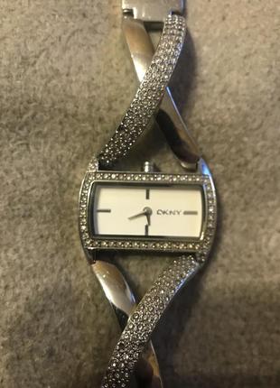 Dkny годинники