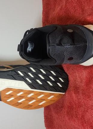 Продаю новые оригинальные кроссовки nike pegasus trail 5,45,5 разм.
